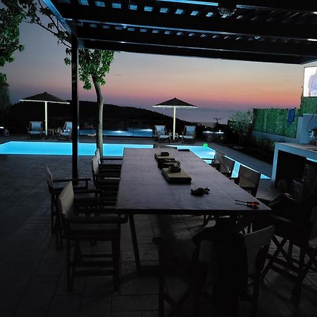 "Stergiou Luxury Apartment 2Nd Floor" Με Κοινη Πισινα Saronida Rom bilde