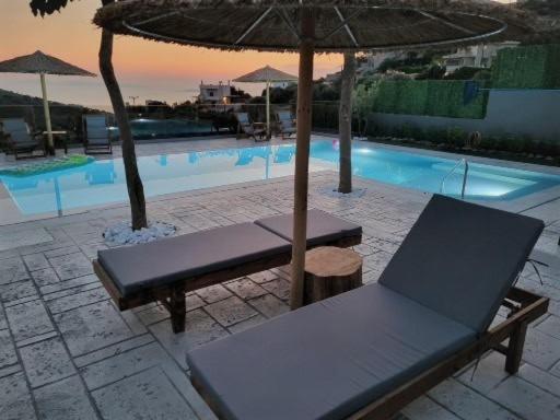 "Stergiou Luxury Apartment 2Nd Floor" Με Κοινη Πισινα Saronida Eksteriør bilde