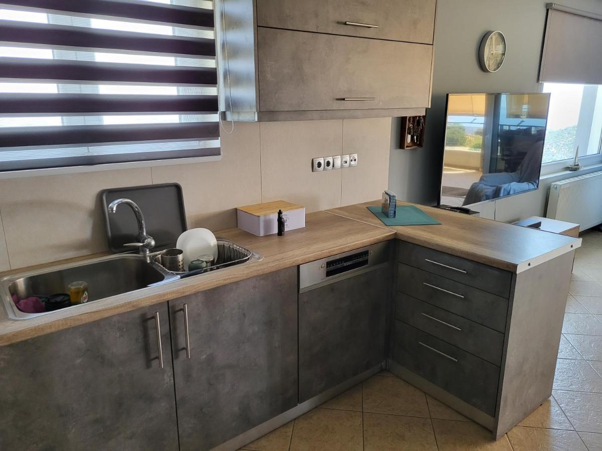 "Stergiou Luxury Apartment 2Nd Floor" Με Κοινη Πισινα Saronida Eksteriør bilde