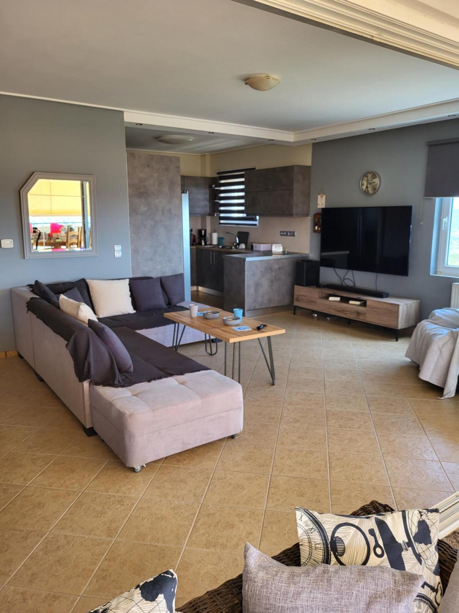 "Stergiou Luxury Apartment 2Nd Floor" Με Κοινη Πισινα Saronida Rom bilde